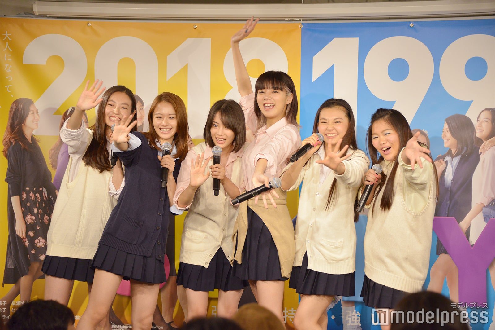 （左から）田辺桃子、山本舞香、広瀬すず、池田エライザ、野田美桜、富田望生 （C）モデルプレス