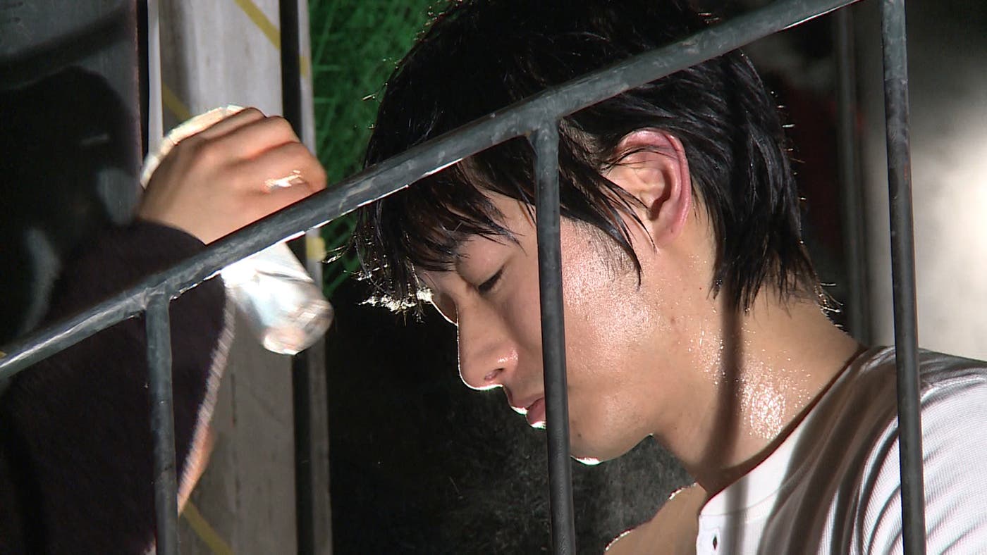 汗ばむ様子も極寒で撮影