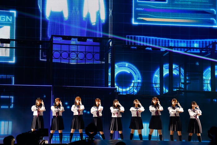乃木坂46(C)乃木坂46LLC