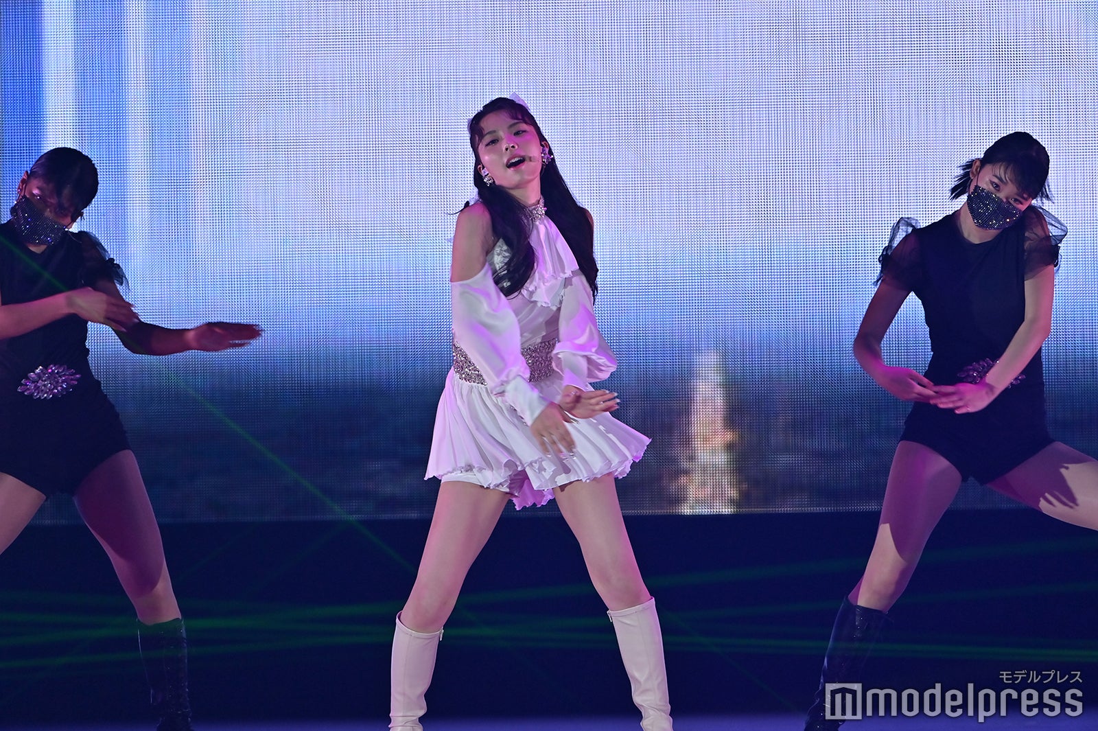 （C）モデルプレス