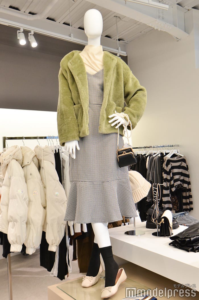 SHEINアイテムによるコーディネート/『SHEIN TOKYO』(C)モデルプレス