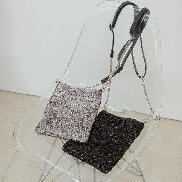 スパンコールミニショルダー 2025しまむら冬高見え黒レディーススパンコールミニショルダー