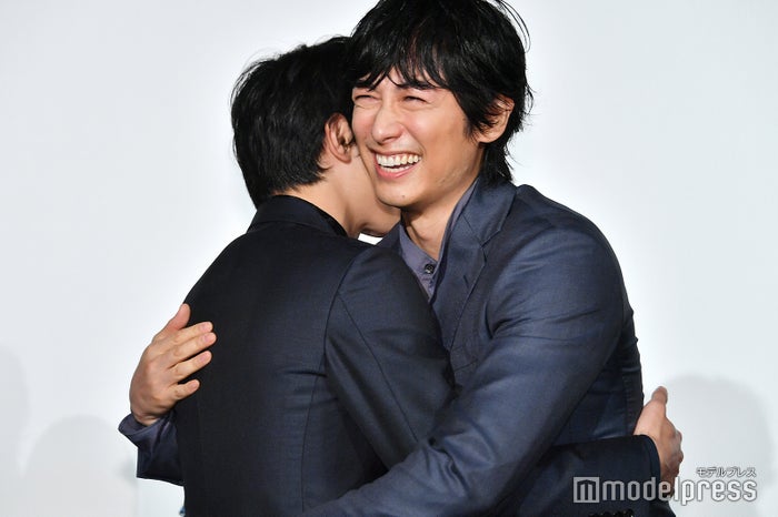 ディーン フジオカ 青年期演じた吉沢亮と念願2ショット 神々しい イケメンの相乗効果 レ ミゼラブル 終わりなき旅路 モデルプレス ディーン フジオカ 青年期演じた吉沢亮と念願2ショット 神々しい イケメンの相乗効果 レ ミゼラブル 終わりなき旅路 モデルプレス