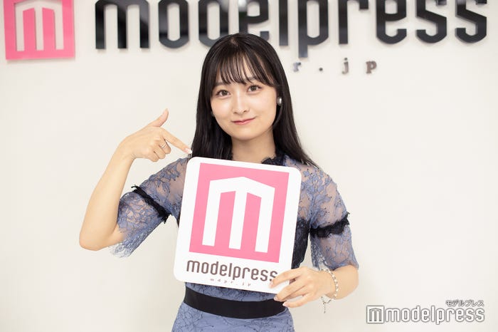 有賀怜香さん(C)モデルプレス