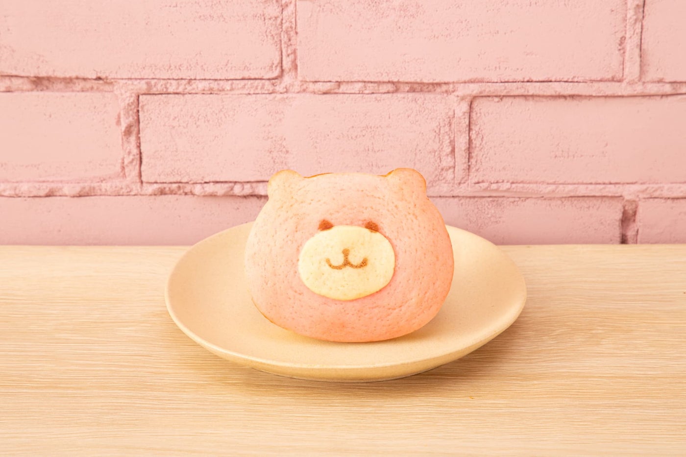 くまさんポシェットパン　税込550円（C）nagano