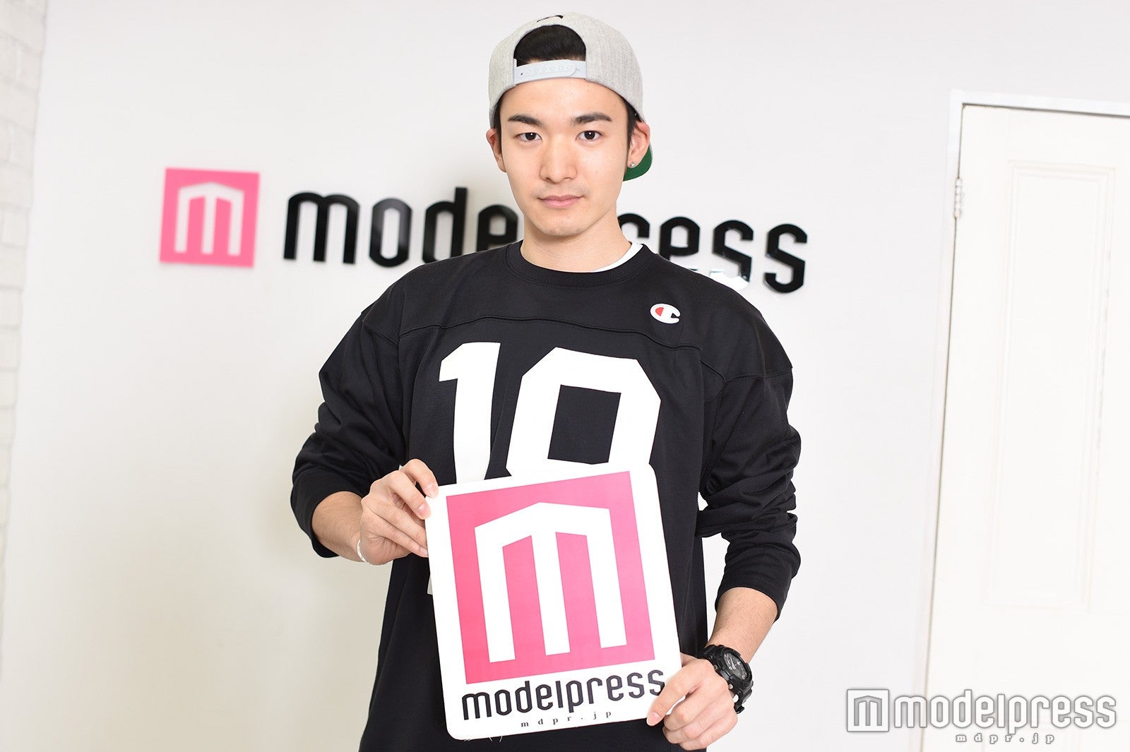 （C）モデルプレス