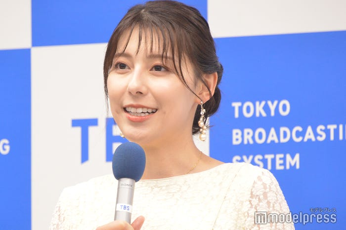 上村彩子アナウンサー(C)モデルプレス