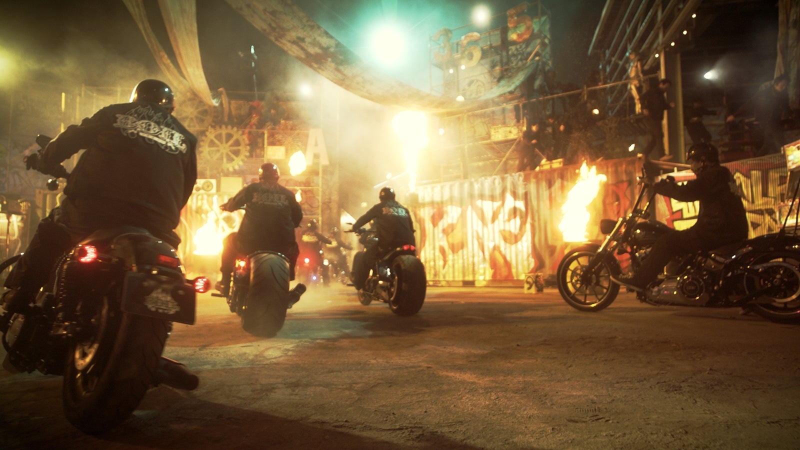 「ヤバい。なんか熱い。舞踏審議篇」より（提供写真）