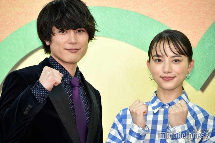 間宮祥太朗、清原果耶(C)モデルプレス