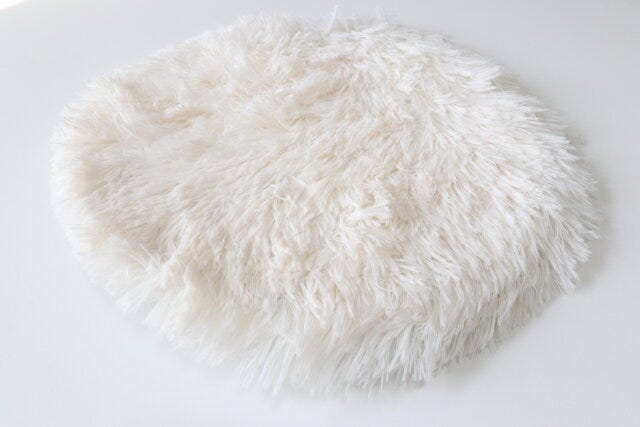 セリア 長毛ボアシートクッション セリアのIKEA似の長毛ボアシートクッション