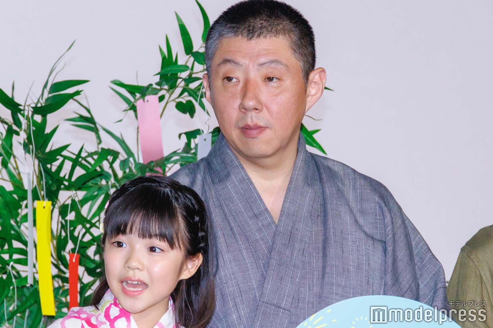 加藤柚凪、荒川良々（C）モデルプレス