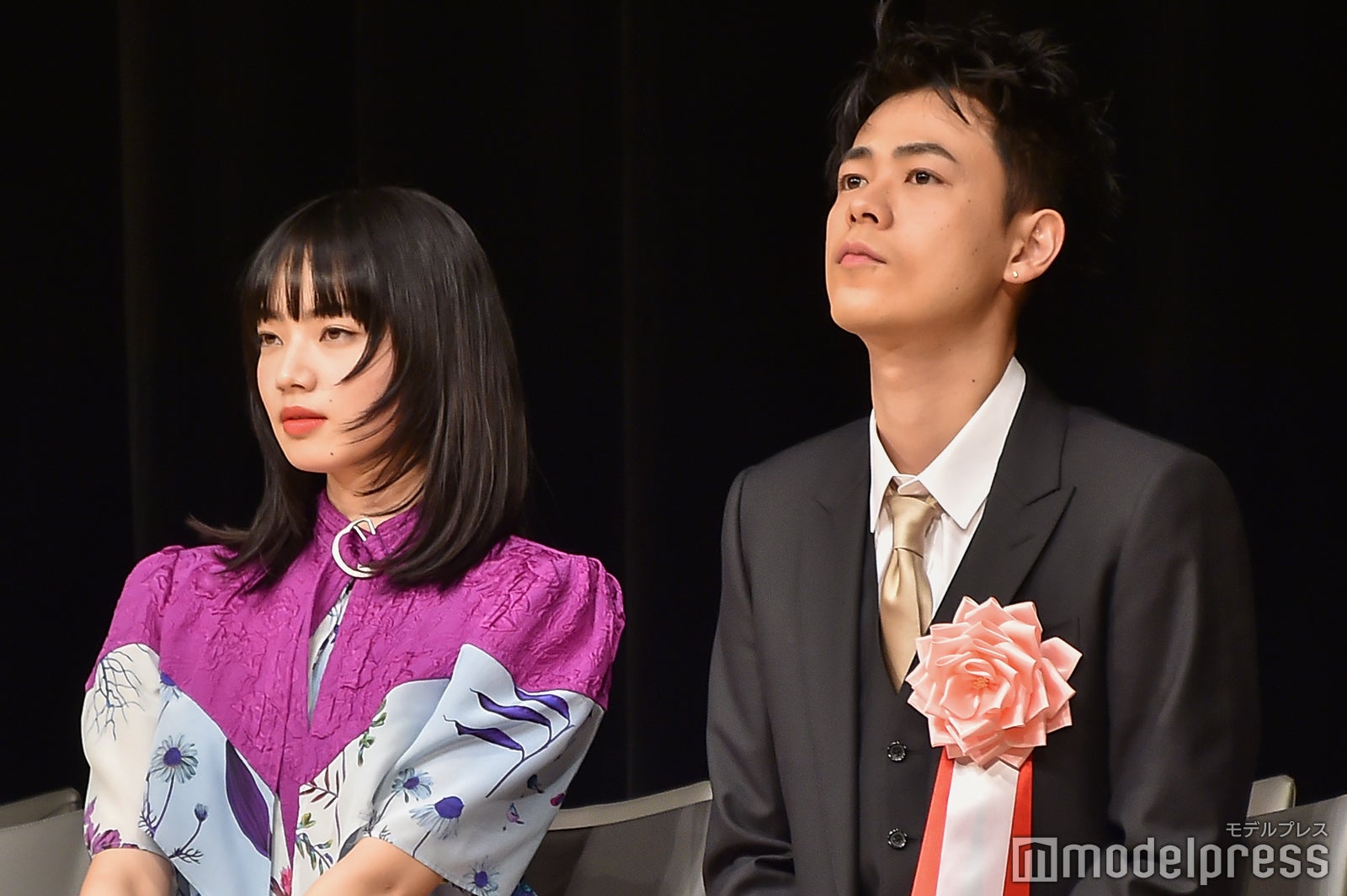 小松菜奈、成田凌（C）モデルプレス