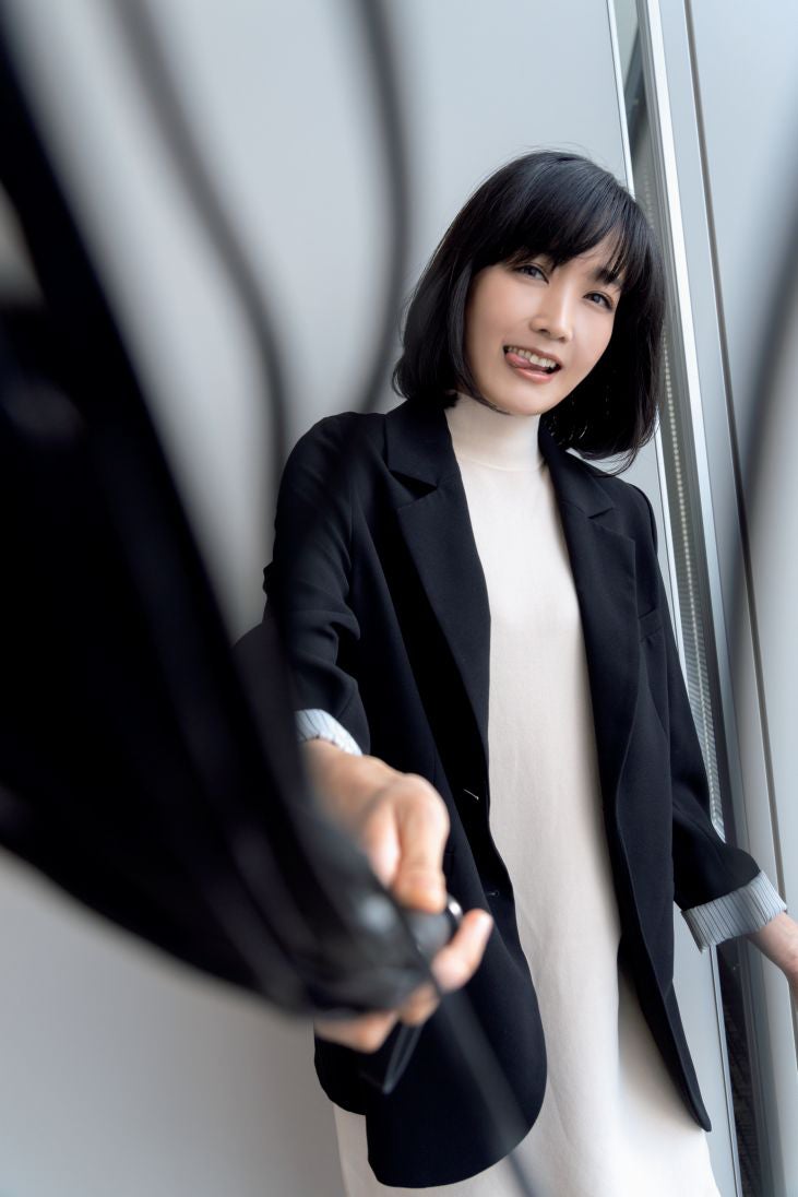 佐藤江梨子（C）光文社／週刊FLASH　写真：福田ヨシツグ