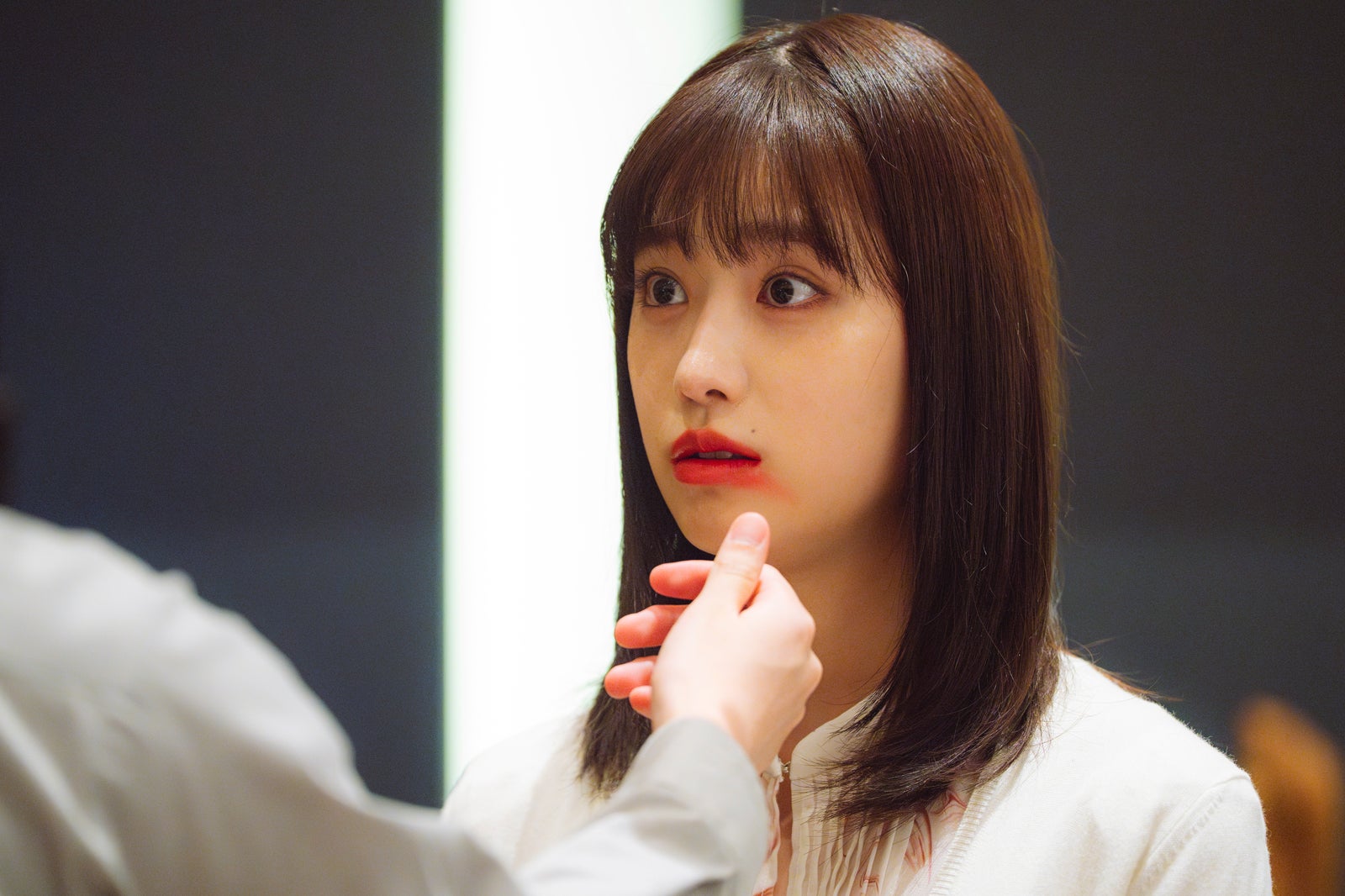 高橋ひかる「顔に泥を塗る」第2話より（C）テレビ朝日