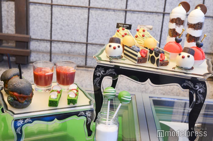 (C)モデルプレス