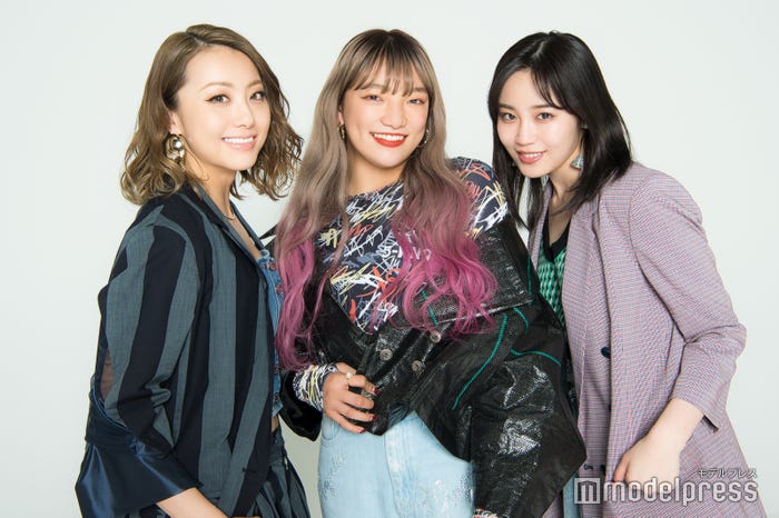Dream Shizuka、須田アンナ、鷲尾伶菜 (C)モデルプレス