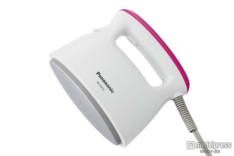 ニットやストール、ファーにも使える「パナソニック 衣類スチーマー」