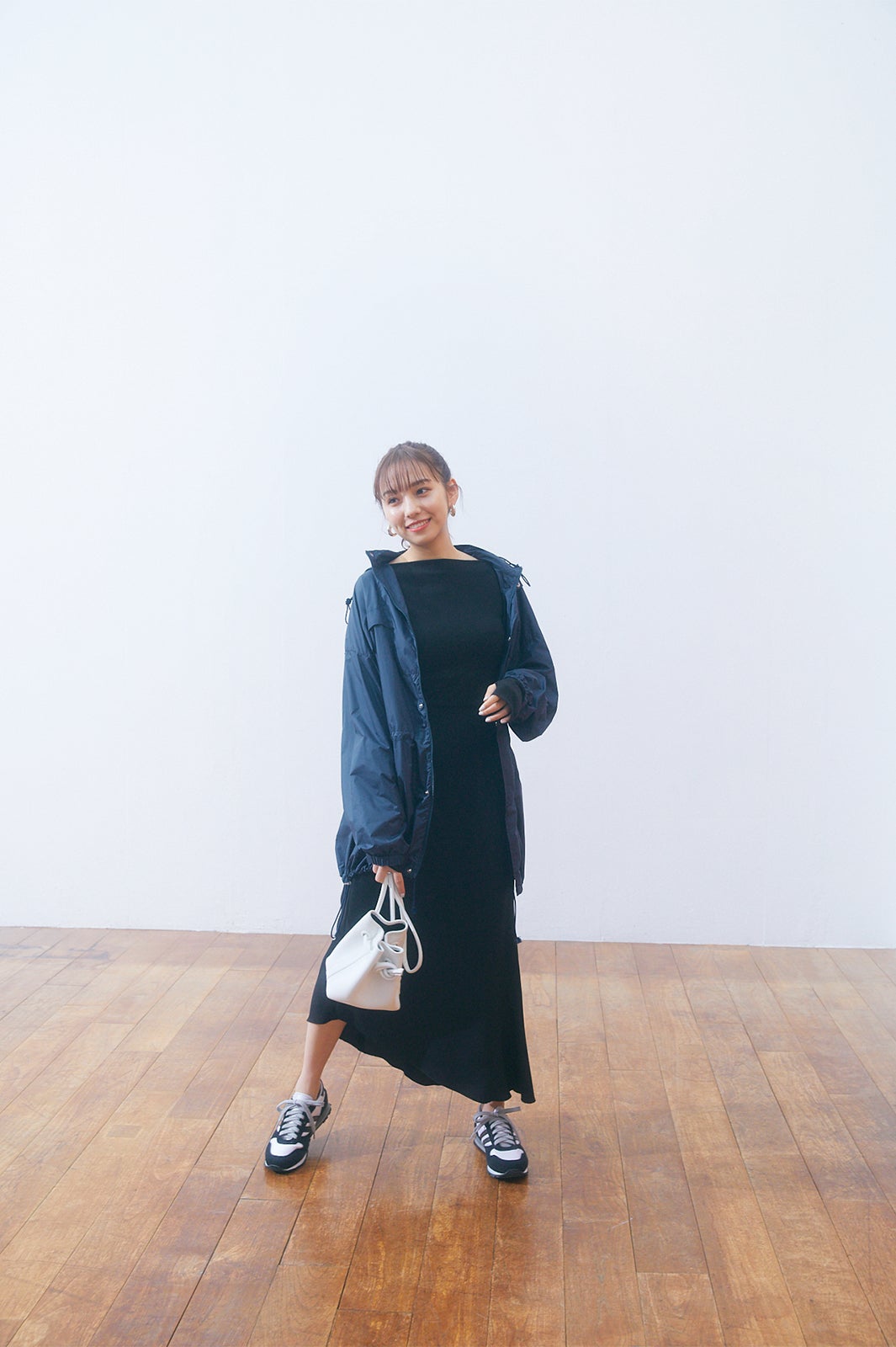 新内眞衣（提供写真）