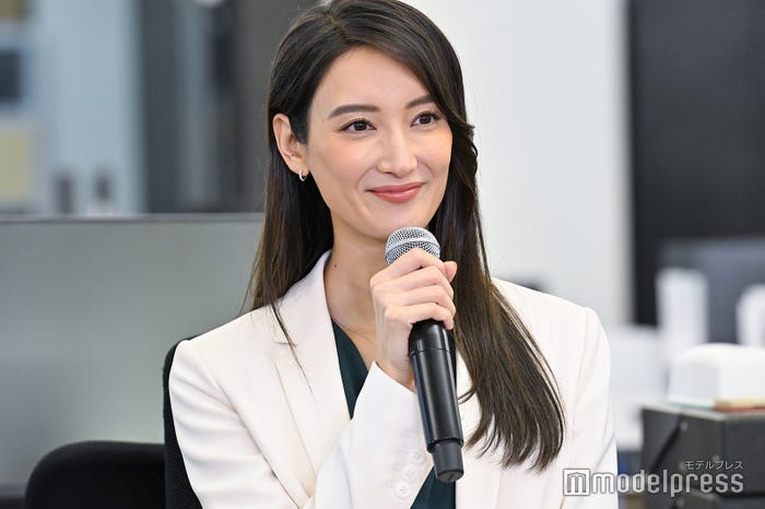 菜々緒(C)モデルプレス
