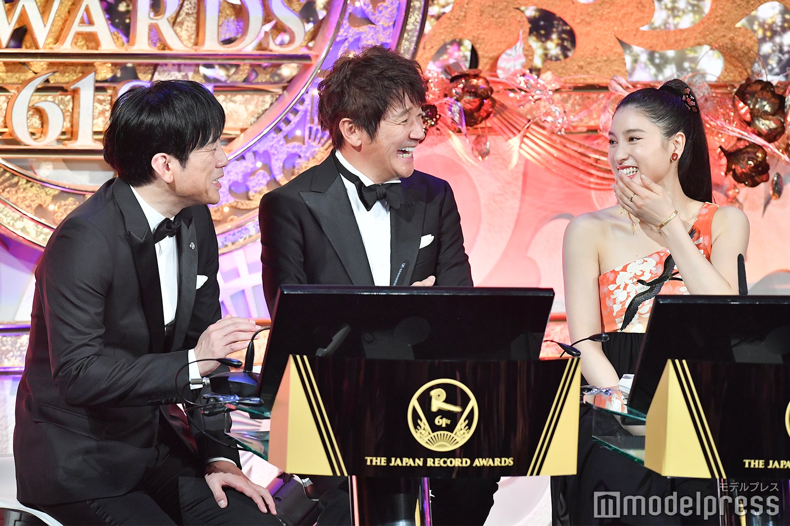 安住紳一郎アナ、近藤真彦、土屋太鳳（C）モデルプレス