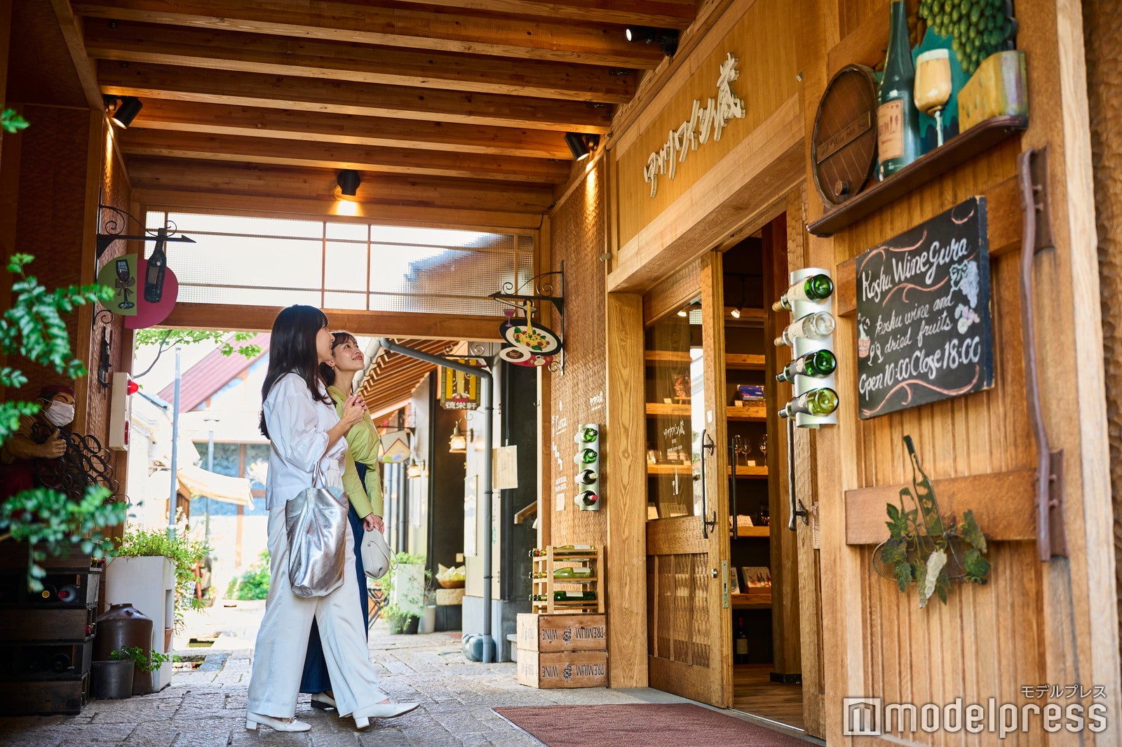 甲州ワイン蔵（C）モデルプレス