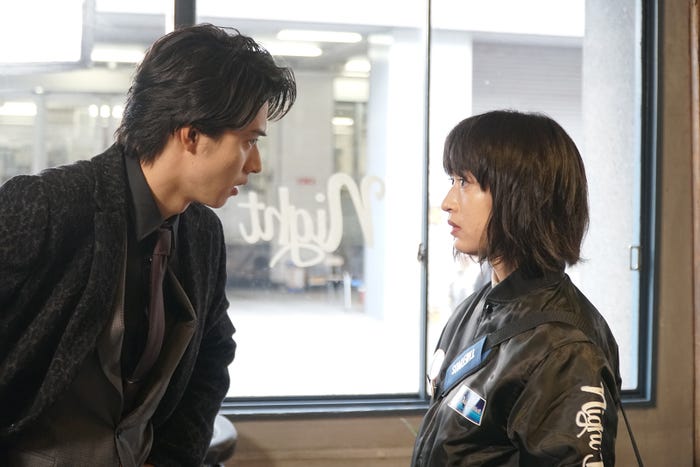 山崎賢人、門脇麦/「トドメの接吻」第6話より(C)日本テレビ