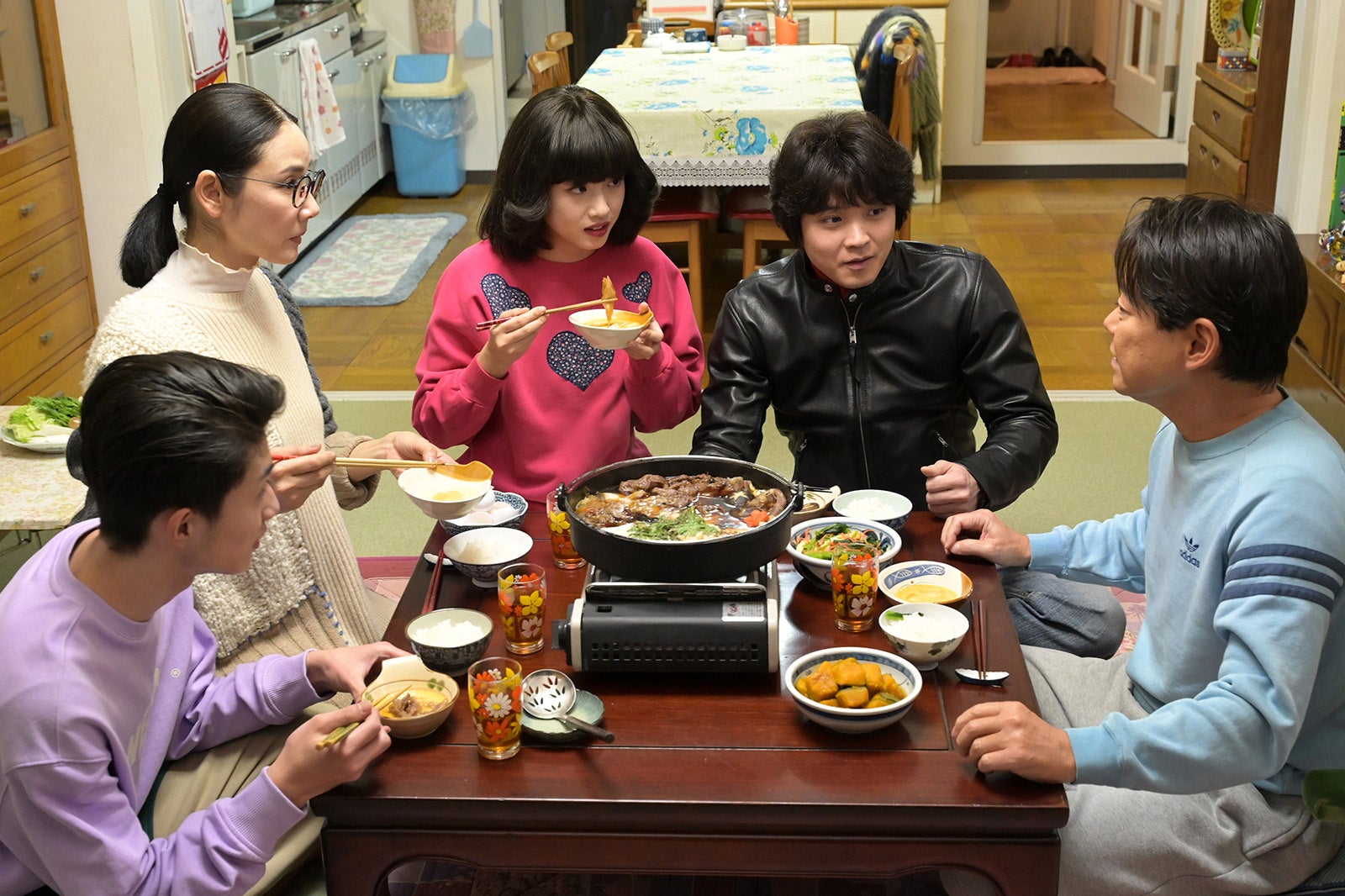 坂元愛登、吉田羊、河合優実、磯村勇斗、阿部サダヲ「不適切にもほどがある！」第6話より（C）TBS