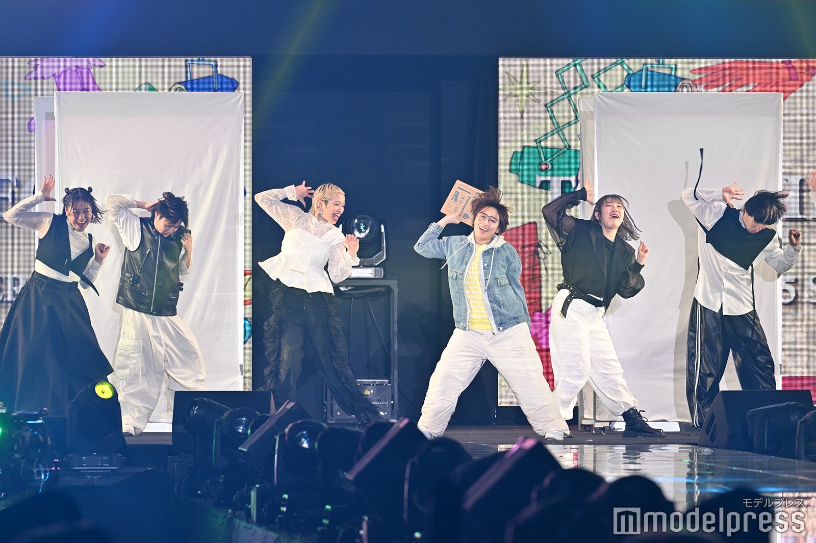 （C）モデルプレス