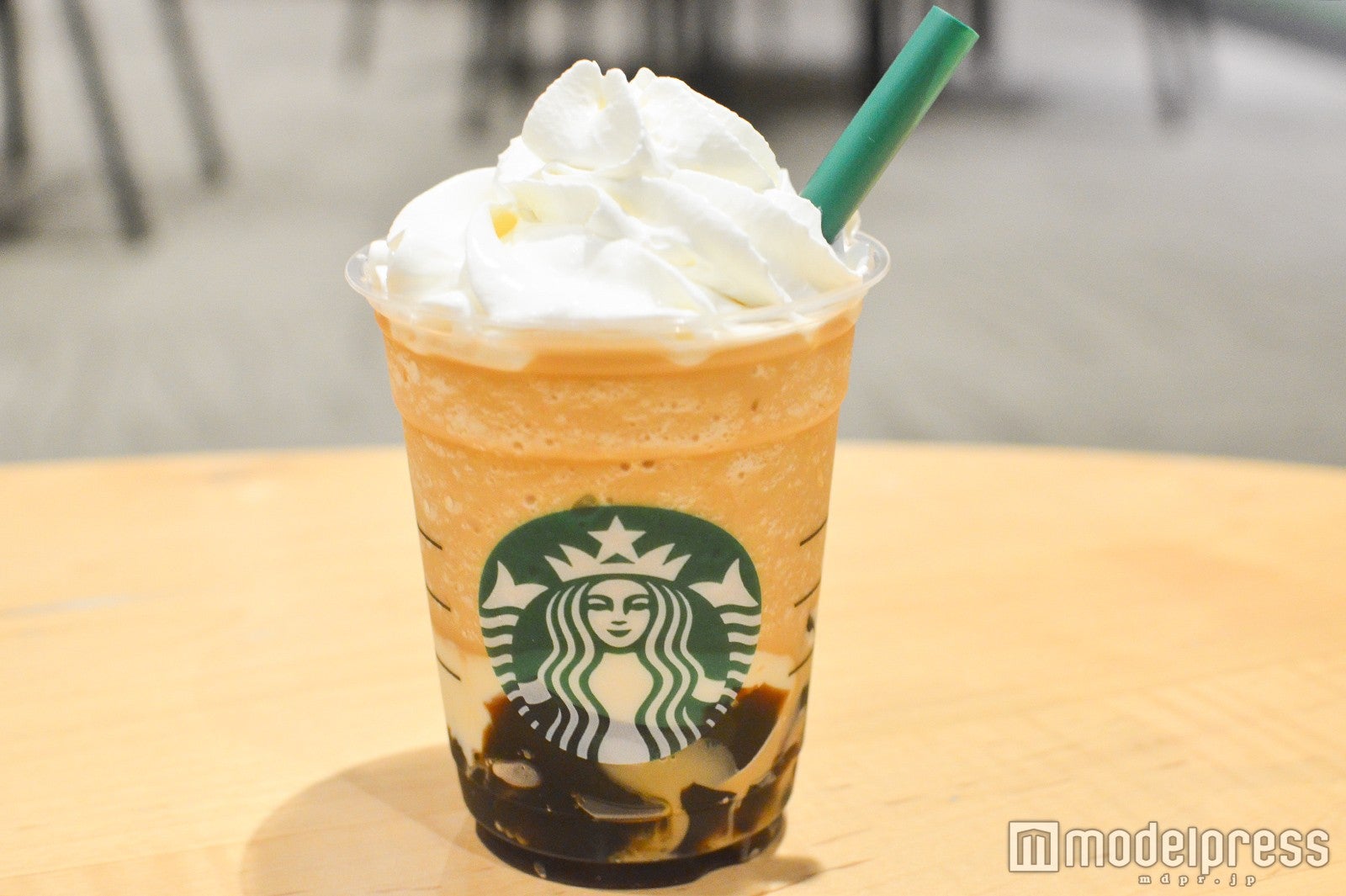 コーヒー ジェリー＆クリーミー バニラ フラペチーノ（R）／（C）モデルプレス