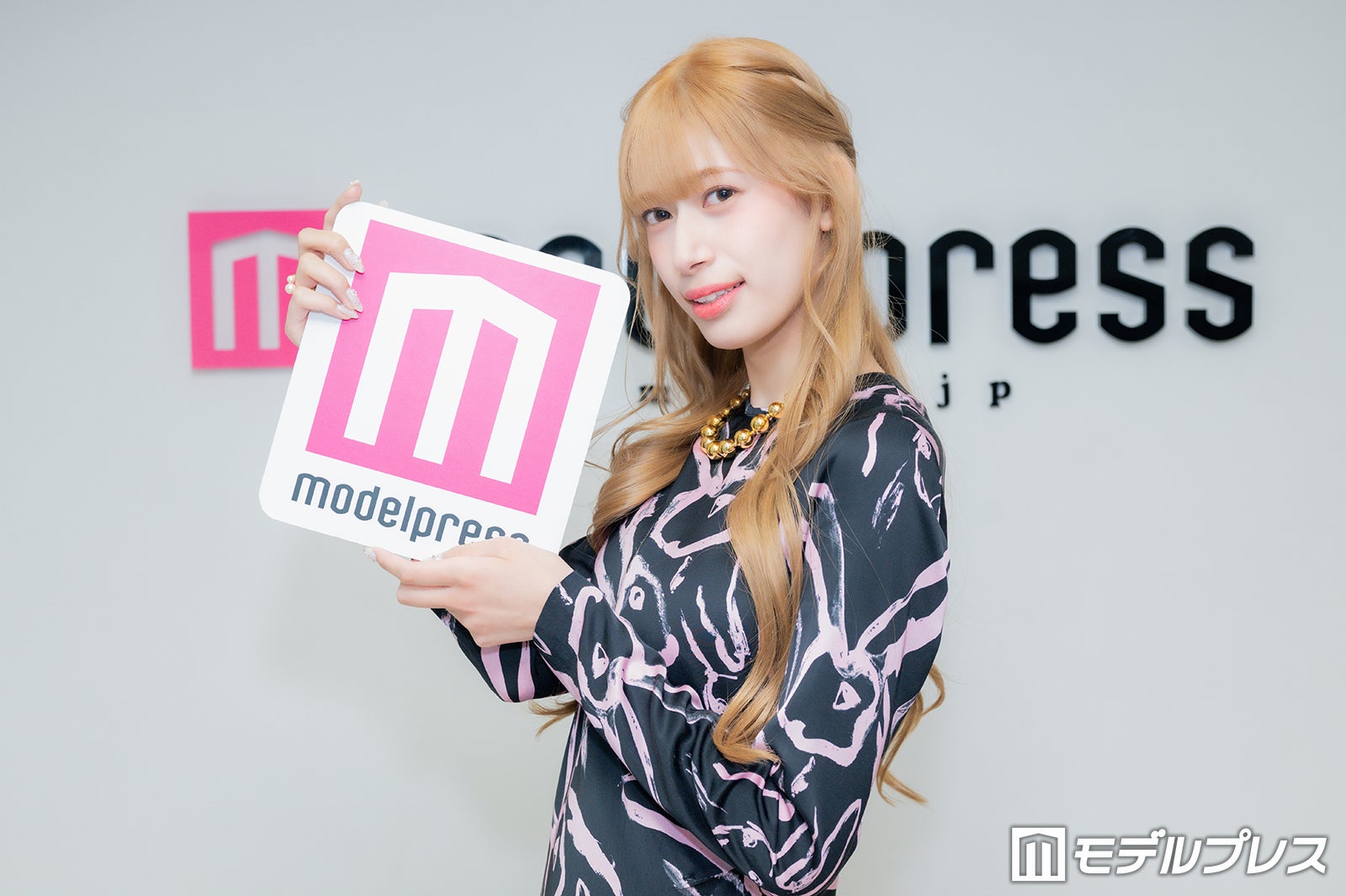 ARISA（C）モデルプレス