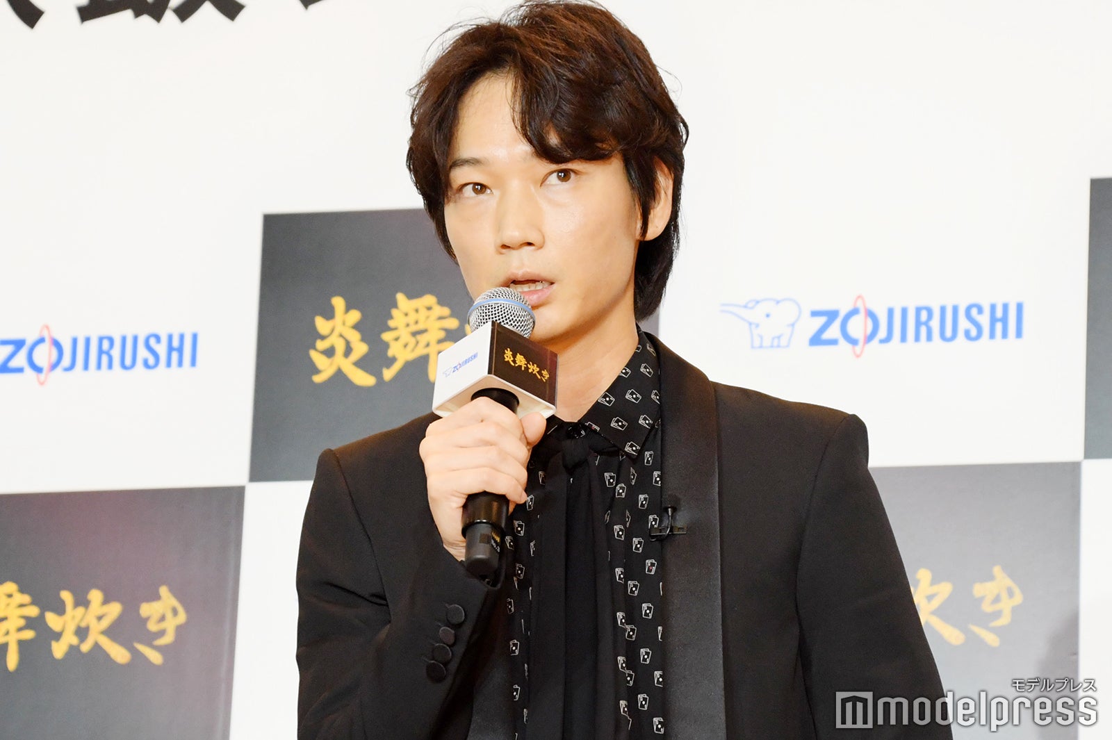 綾野剛（C）モデルプレス