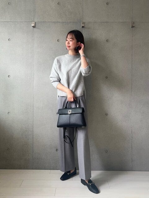 PLST パンツ PLST パンツ コーデ グレー