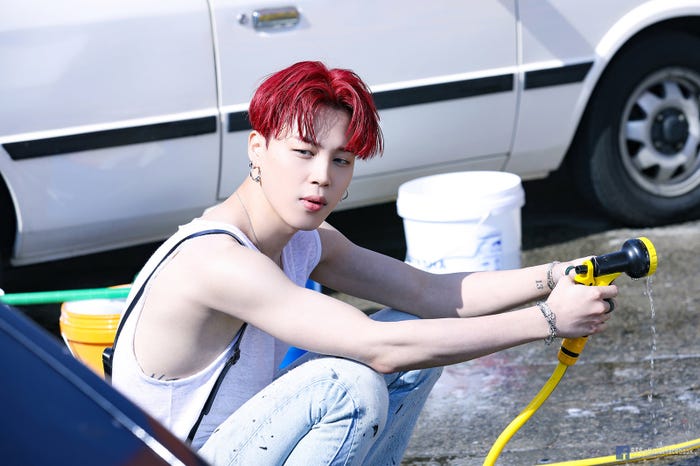 JIMIN/BTSオフィシャルFacebookより