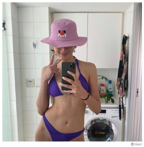 森星 ビキニ姿の お家コーデ に反響 家でもセクシー 異次元スタイル モデルプレス