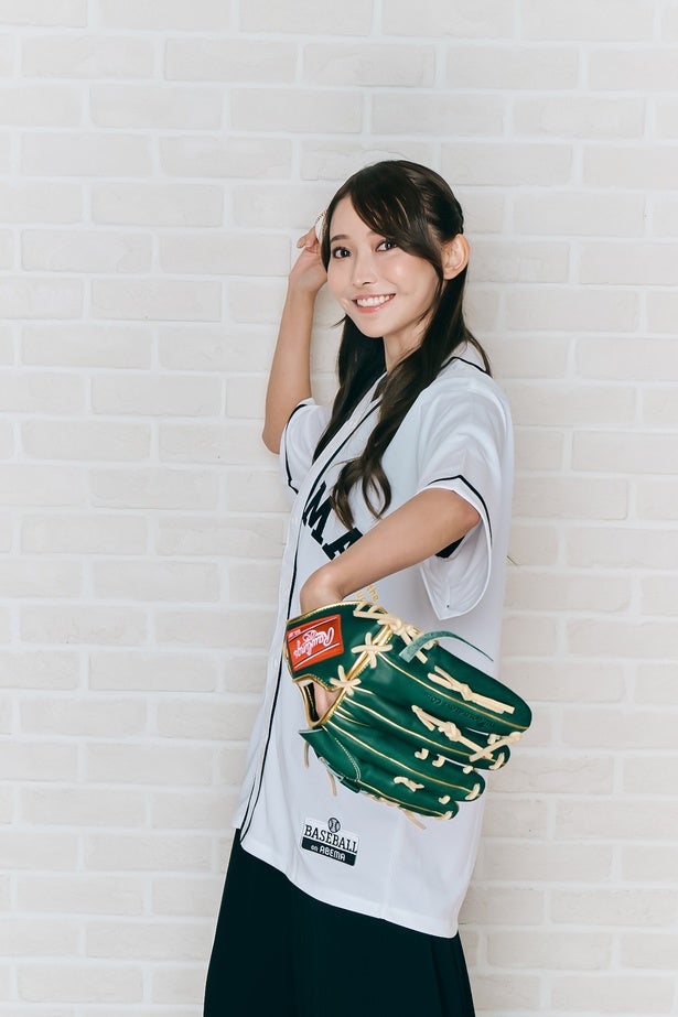 MLB解説で話題の“ベースボール勤勉家”乃木坂46・黒見明香、「王貞治さんの『気力』と書かれた石碑を見ながら通学していた」【MLB連載  9-6-3のファインプレー! #1】 - モデルプレス