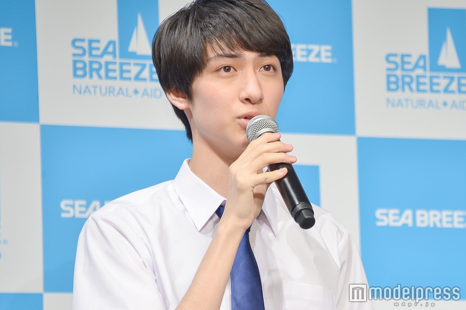 イベント中、恥ずかしながらも「好きだ」と告白シーンを再現… （C）モデルプレス