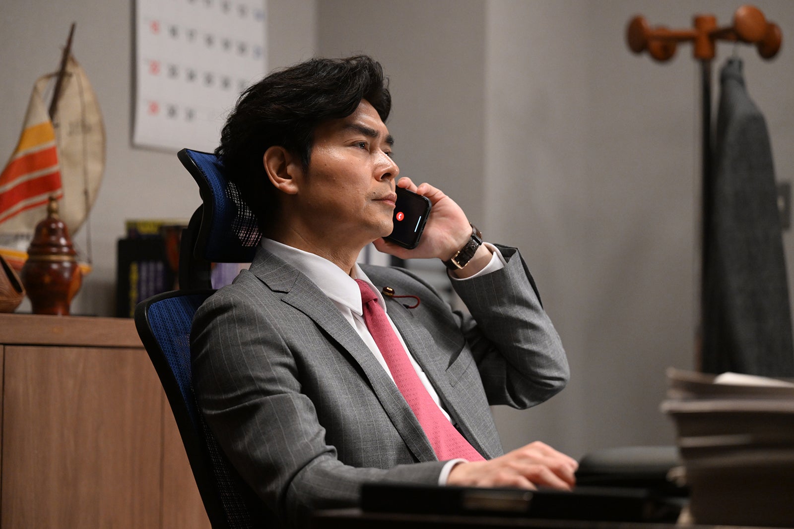 小澤征悦 「罠の戦争」第8話より（C）カンテレ