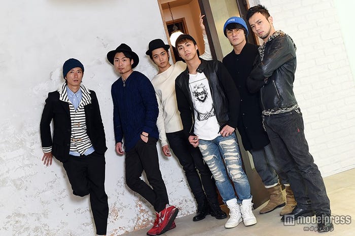 (左より)秋山真太郎、八木将康、佐藤寛太、小野塚勇人、春川恭亮、小澤雄太