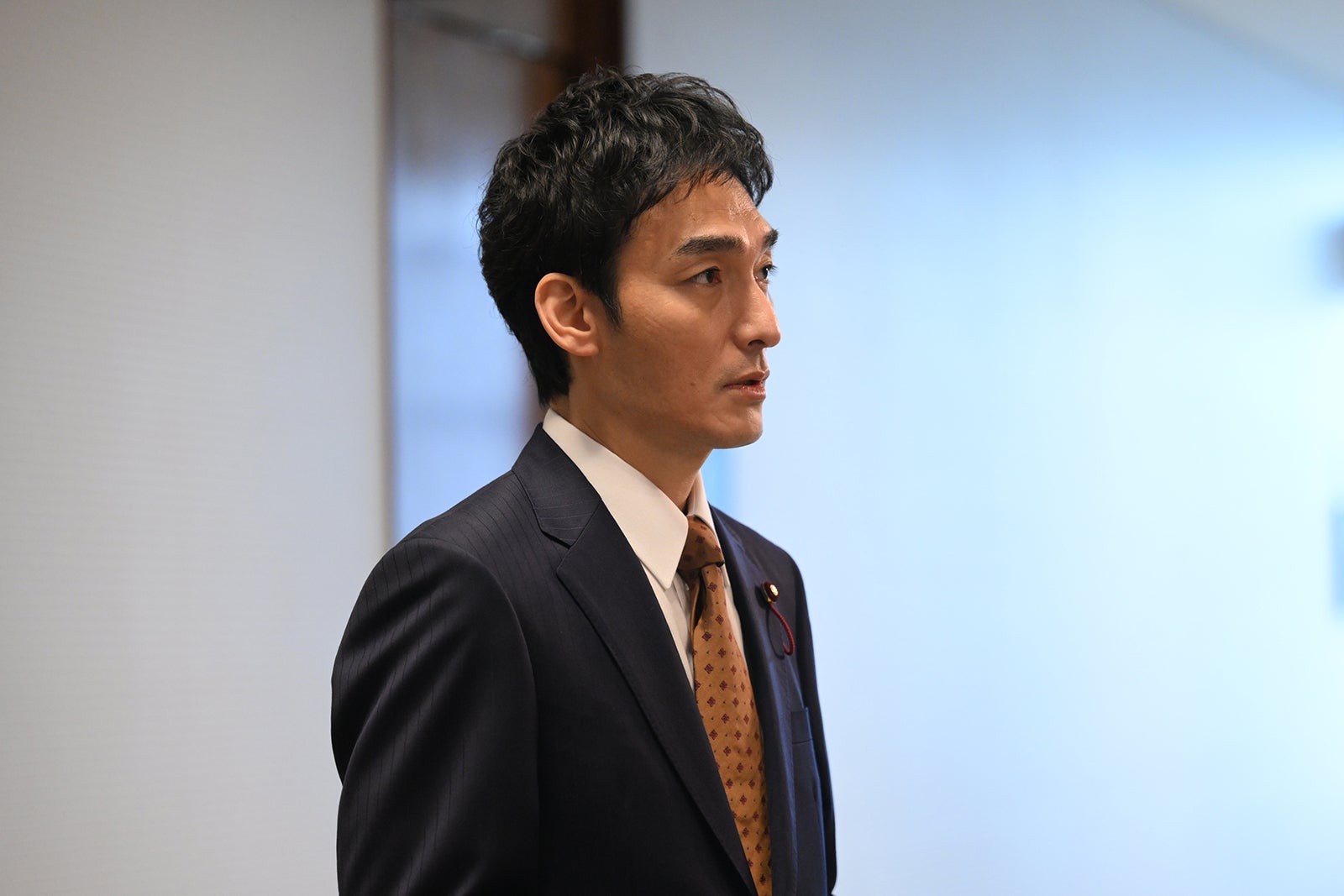 草なぎ剛 「罠の戦争」第7話より（C）カンテレ