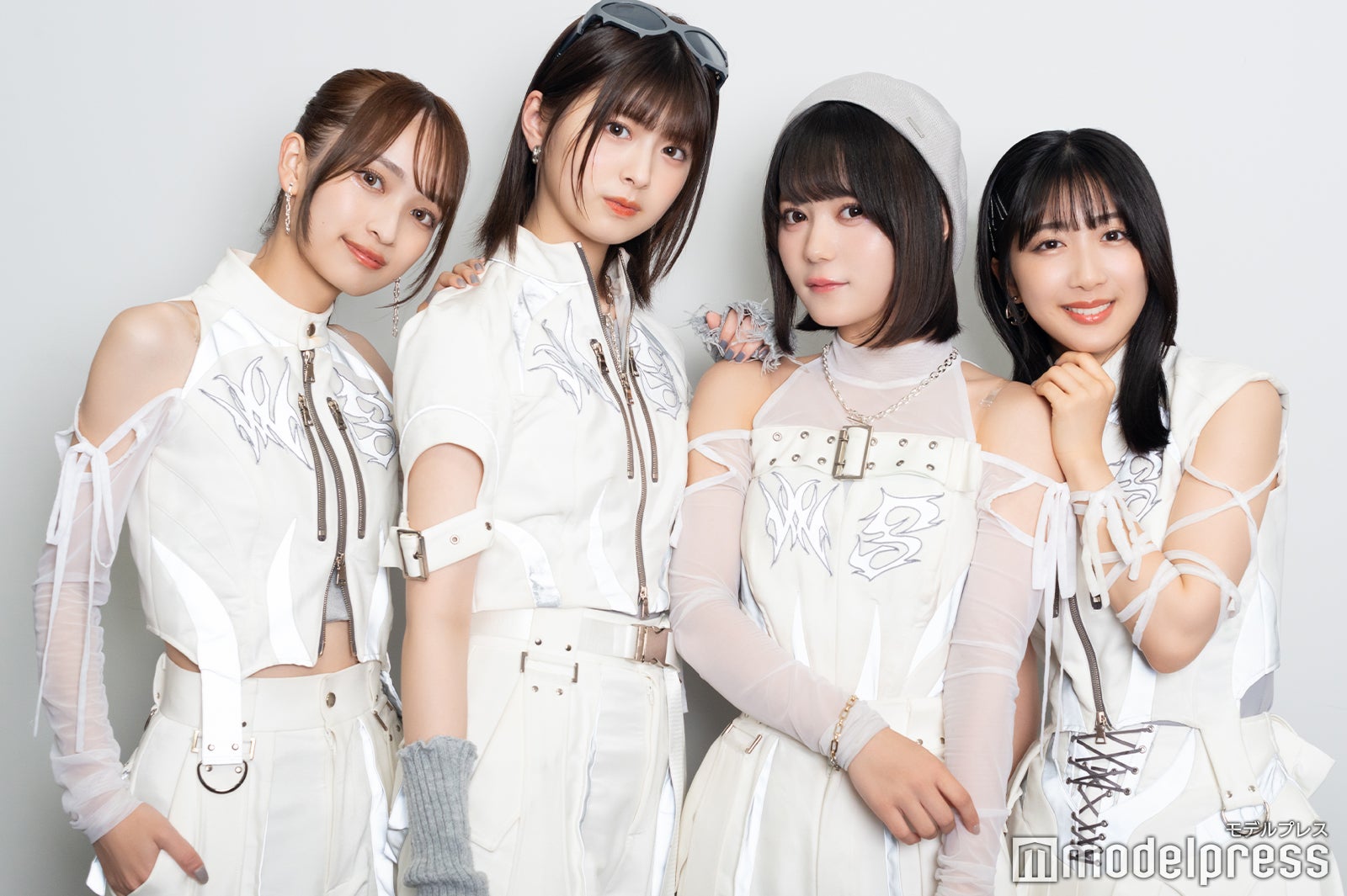 （左から）ALLY、HANNA、ACE、AOI（C）モデルプレス