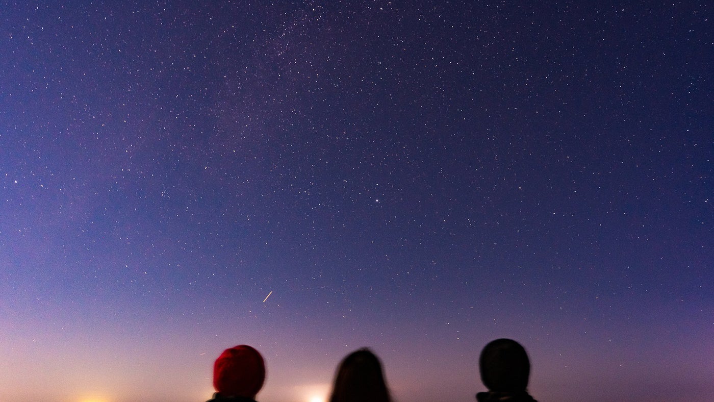 鳥取砂丘から見上げた星空（提供写真）