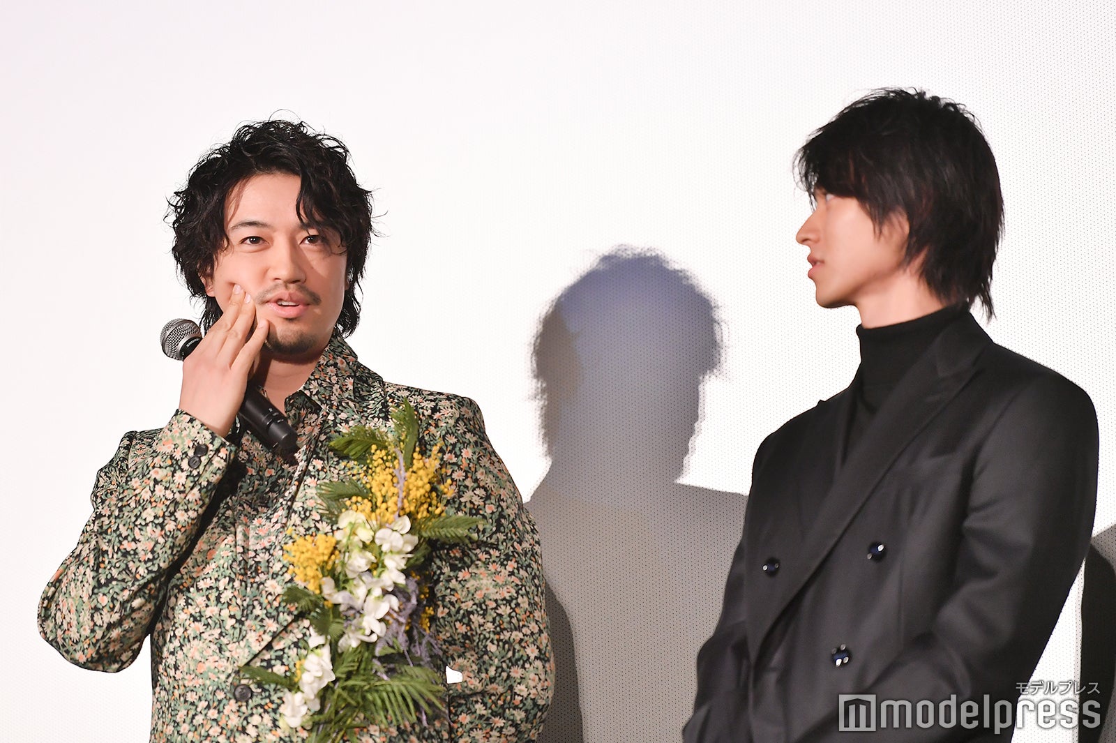 斎藤工、山崎賢人（C）モデルプレス