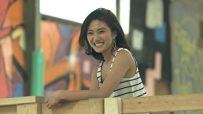 「TERRACE HOUSE OPENING NEW DOORS」又来綾(C)フジテレビ/イースト・エンタテインメント