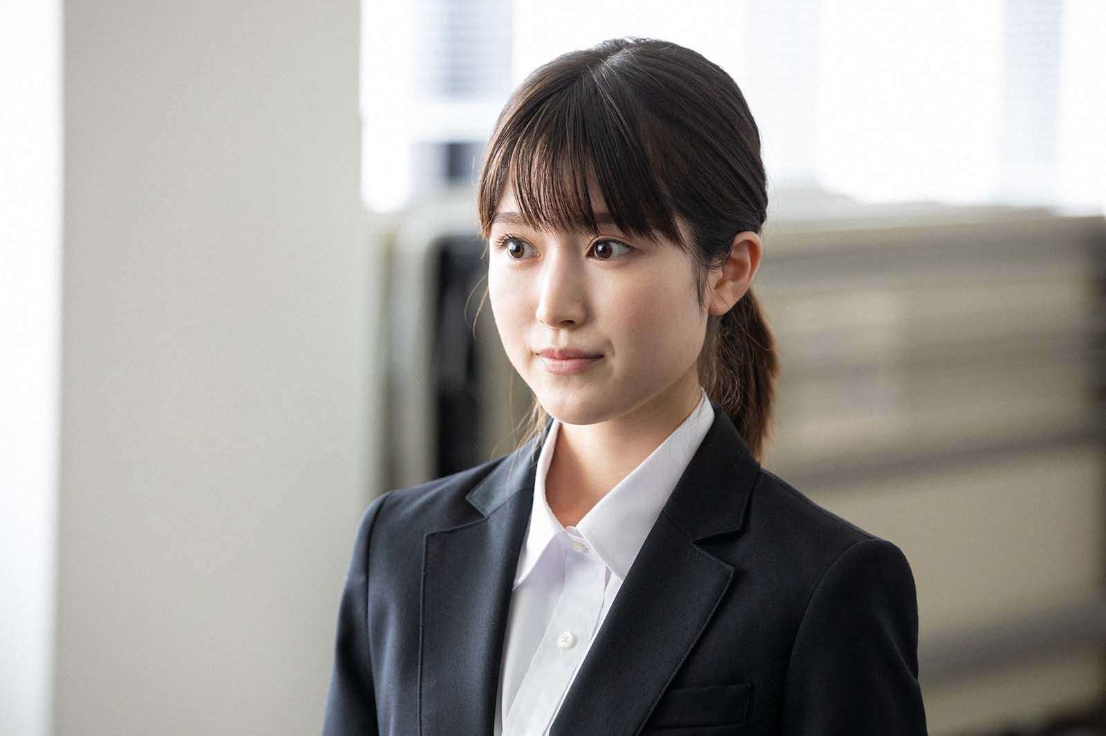 福本莉子「トリリオンゲーム」第2話より（C）TBS／撮影：高橋裕子