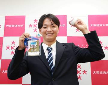 阪神・ドラ3常深 新人王で名前刻む 全国で1000人の珍名 先発なら10勝以上、中継ぎなら30登板以上を目標に