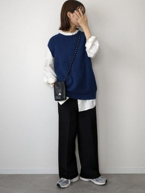 ニットベスト　コーデ　秋