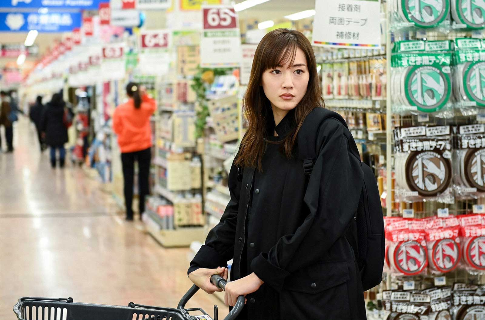 綾瀬はるか「天国と地獄 ～サイコな2人～」第6話より（C）TBS