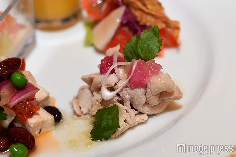 ポークのサラダ 塩ポン酢ドレッシング（C）モデルプレス