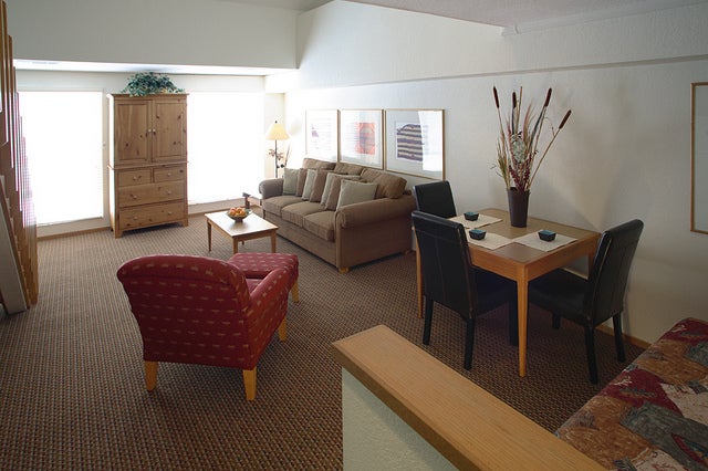 コンドミニアムタイプのホテル／photo by Squaw Valley Lodge