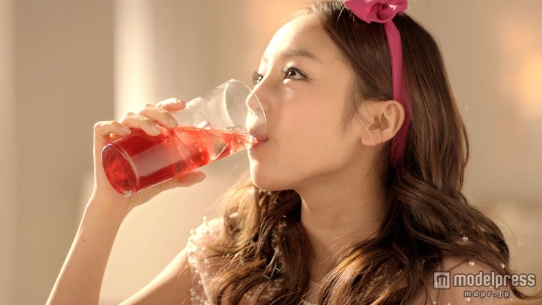 CMカット／「キレイを目指そう！失恋した時こそキレイになろう」篇より